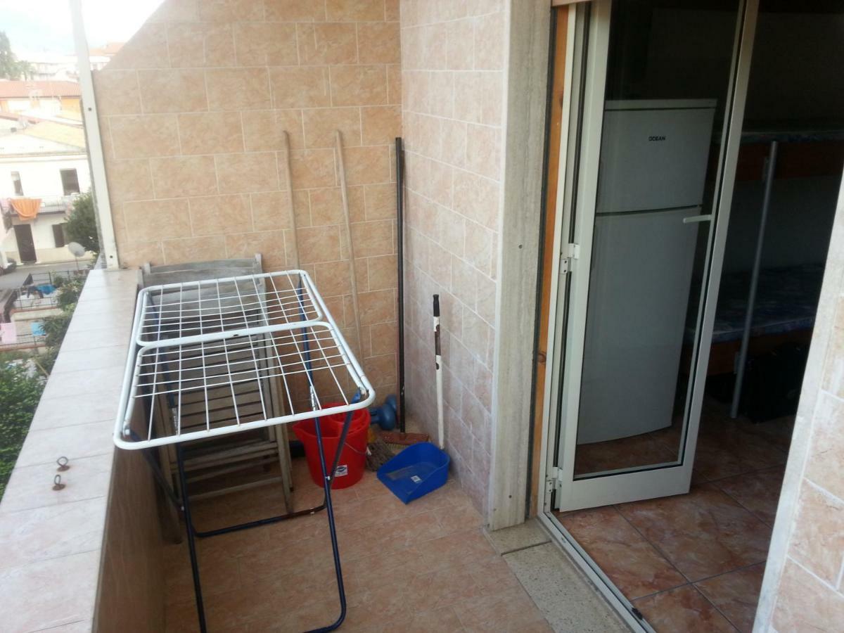 Casa Al Mare A Scalea Lägenhet Exteriör bild